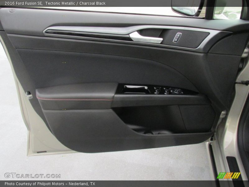 Tectonic Metallic / Charcoal Black 2016 Ford Fusion SE