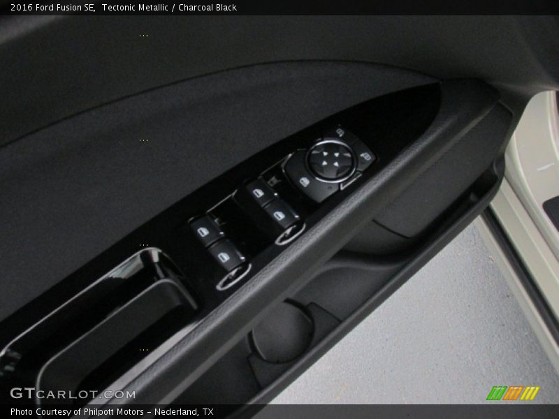 Tectonic Metallic / Charcoal Black 2016 Ford Fusion SE