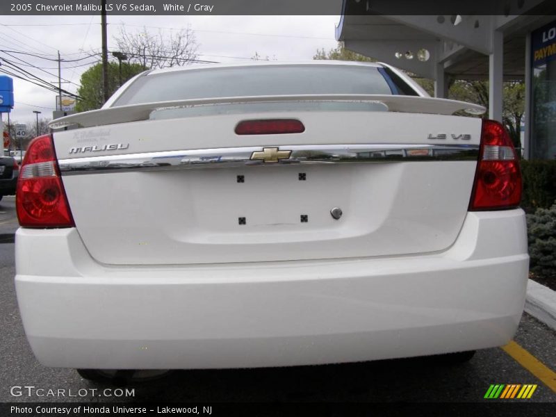 White / Gray 2005 Chevrolet Malibu LS V6 Sedan
