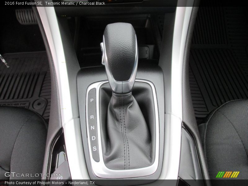 Tectonic Metallic / Charcoal Black 2016 Ford Fusion SE