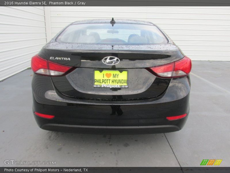 Phantom Black / Gray 2016 Hyundai Elantra SE