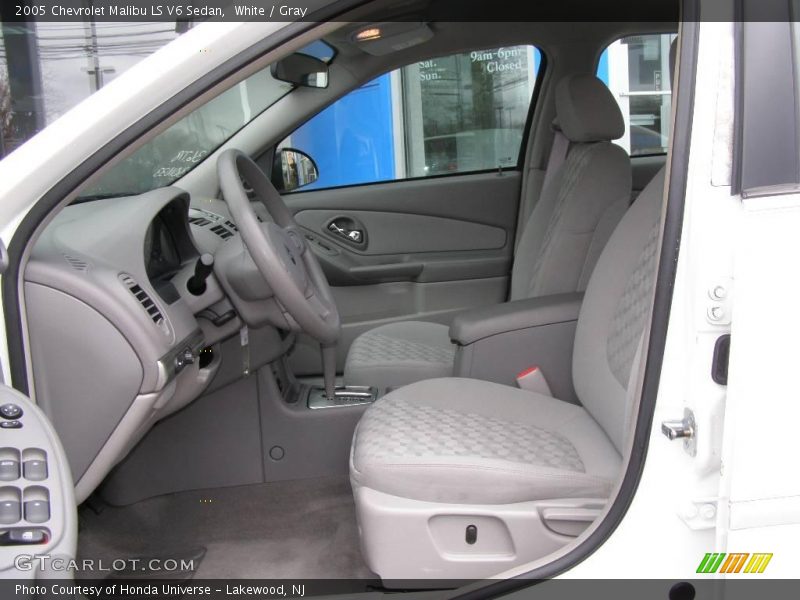 White / Gray 2005 Chevrolet Malibu LS V6 Sedan