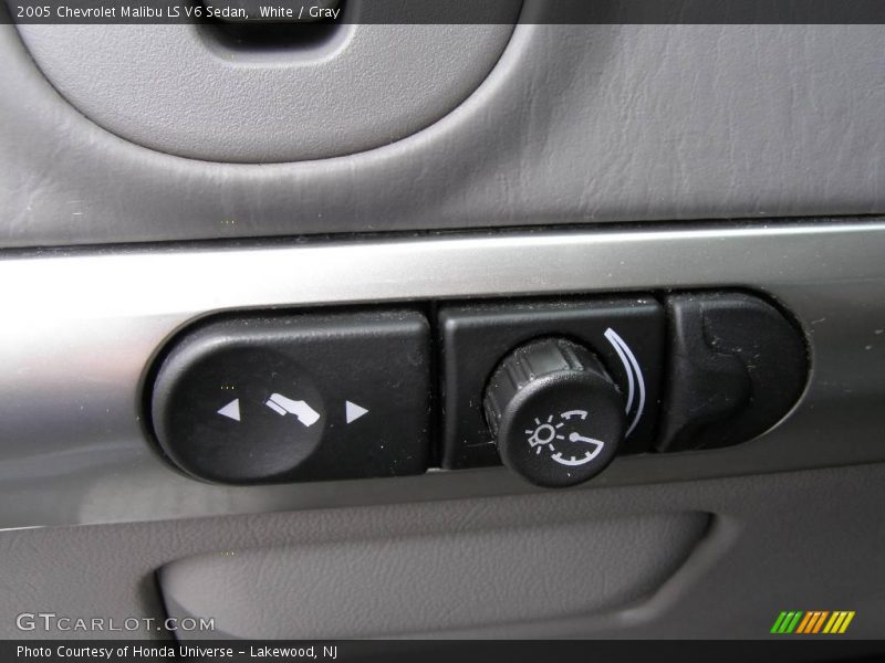 White / Gray 2005 Chevrolet Malibu LS V6 Sedan