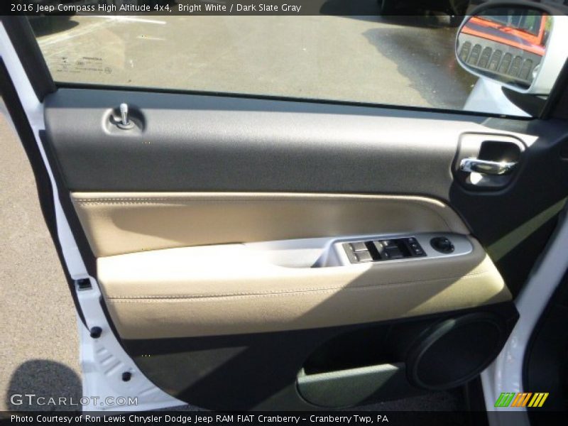 Bright White / Dark Slate Gray 2016 Jeep Compass High Altitude 4x4
