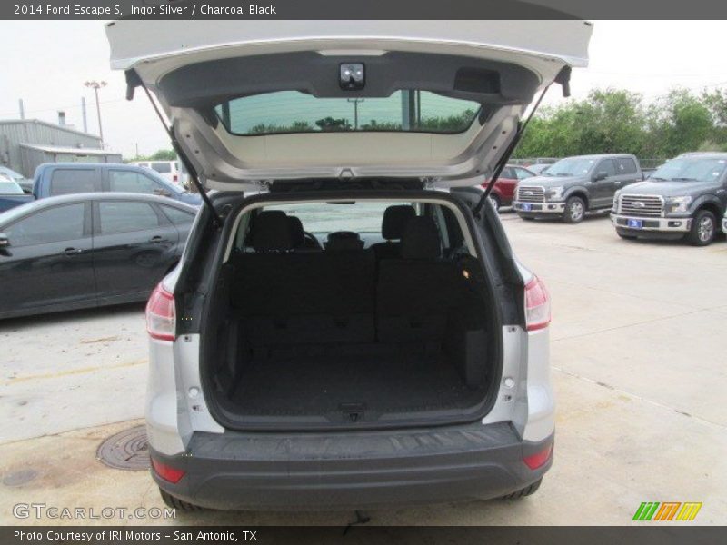 Ingot Silver / Charcoal Black 2014 Ford Escape S