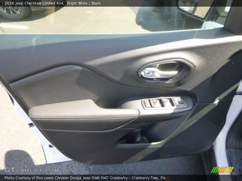 Bright White / Black 2016 Jeep Cherokee Limited 4x4