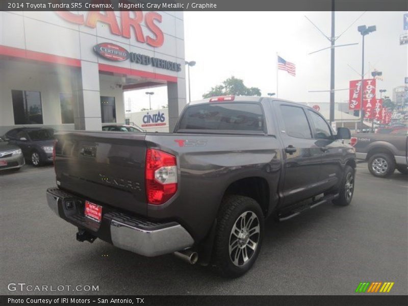 Magnetic Gray Metallic / Graphite 2014 Toyota Tundra SR5 Crewmax