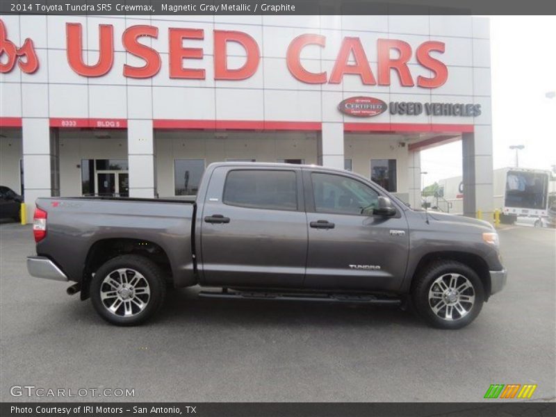 Magnetic Gray Metallic / Graphite 2014 Toyota Tundra SR5 Crewmax