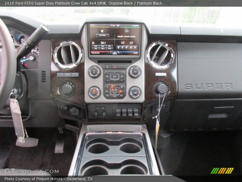 Dashboard of 2016 F350 Super Duty Platinum Crew Cab 4x4 DRW