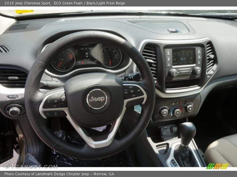 ECO Green Pearl / Black/Light Frost Beige 2016 Jeep Cherokee Sport