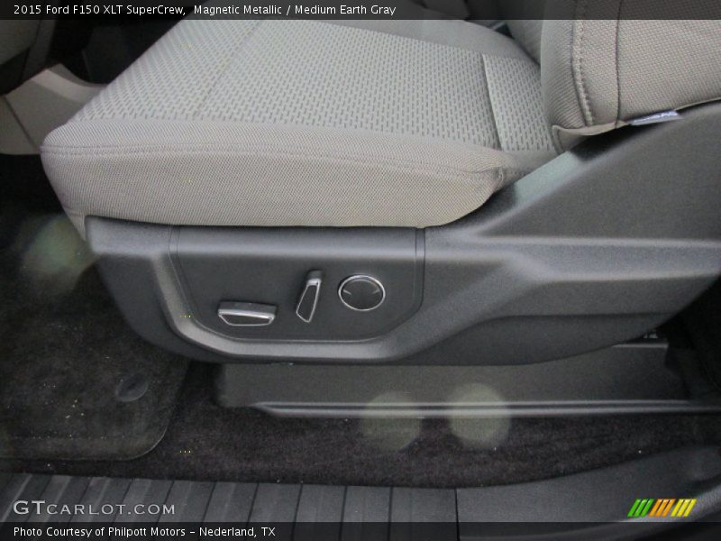 Magnetic Metallic / Medium Earth Gray 2015 Ford F150 XLT SuperCrew