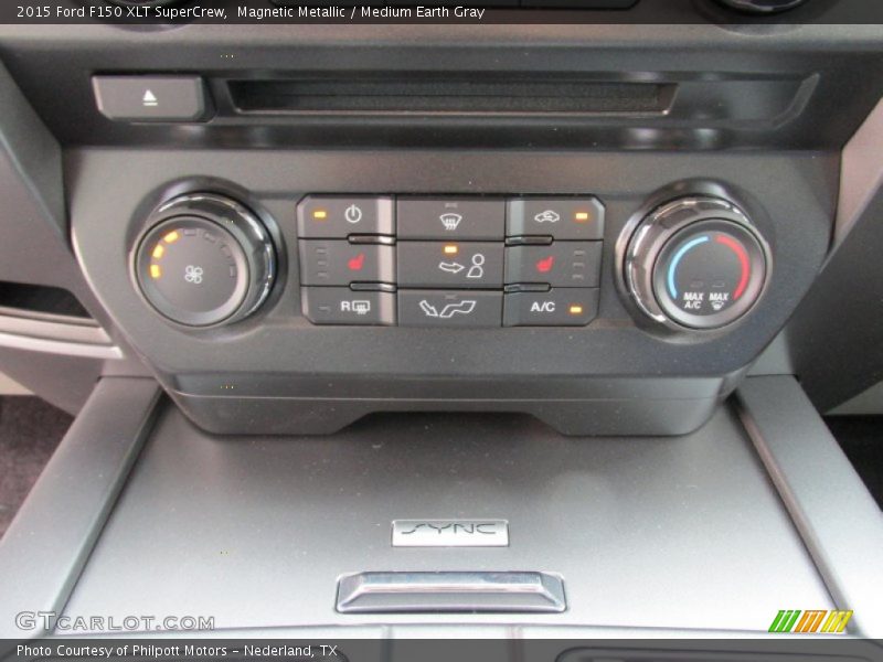 Magnetic Metallic / Medium Earth Gray 2015 Ford F150 XLT SuperCrew