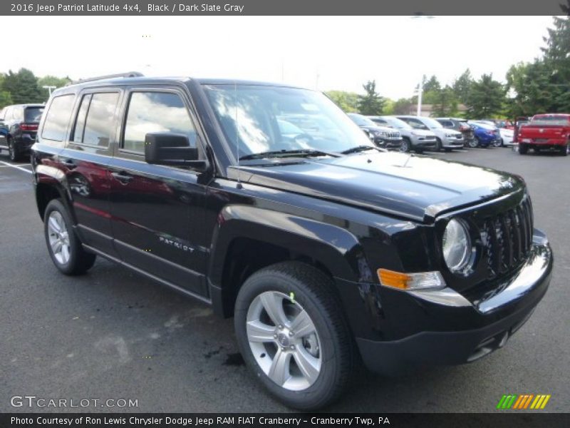 Front 3/4 View of 2016 Patriot Latitude 4x4