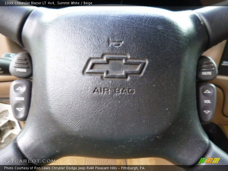 Summit White / Beige 1999 Chevrolet Blazer LT 4x4