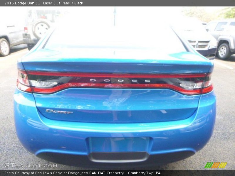 Laser Blue Pearl / Black 2016 Dodge Dart SE