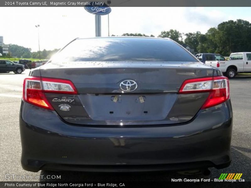 Magnetic Gray Metallic / Ivory 2014 Toyota Camry LE