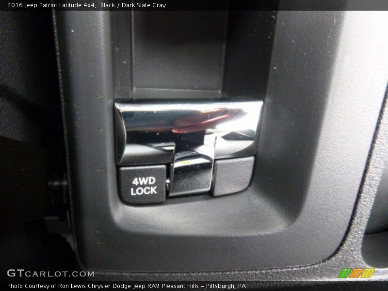 Black / Dark Slate Gray 2016 Jeep Patriot Latitude 4x4