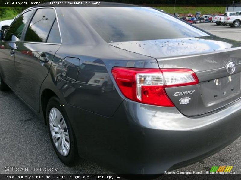 Magnetic Gray Metallic / Ivory 2014 Toyota Camry LE