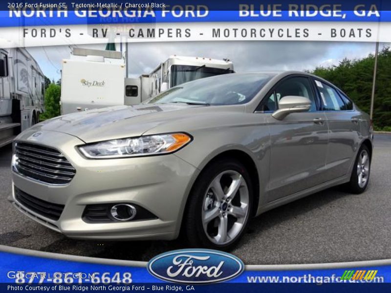 Tectonic Metallic / Charcoal Black 2016 Ford Fusion SE