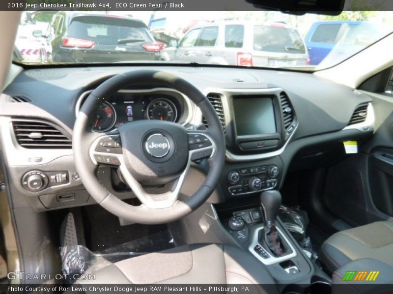Dashboard of 2016 Cherokee Trailhawk 4x4