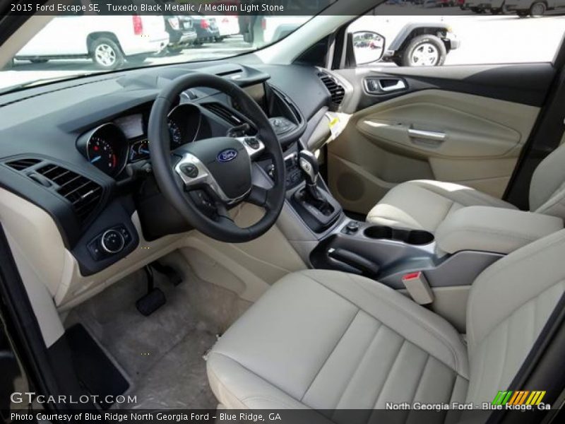 Tuxedo Black Metallic / Medium Light Stone 2015 Ford Escape SE