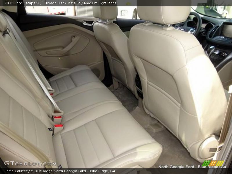 Tuxedo Black Metallic / Medium Light Stone 2015 Ford Escape SE