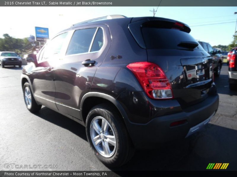 Sable Metallic / Jet Black/Brownstone 2016 Chevrolet Trax LT