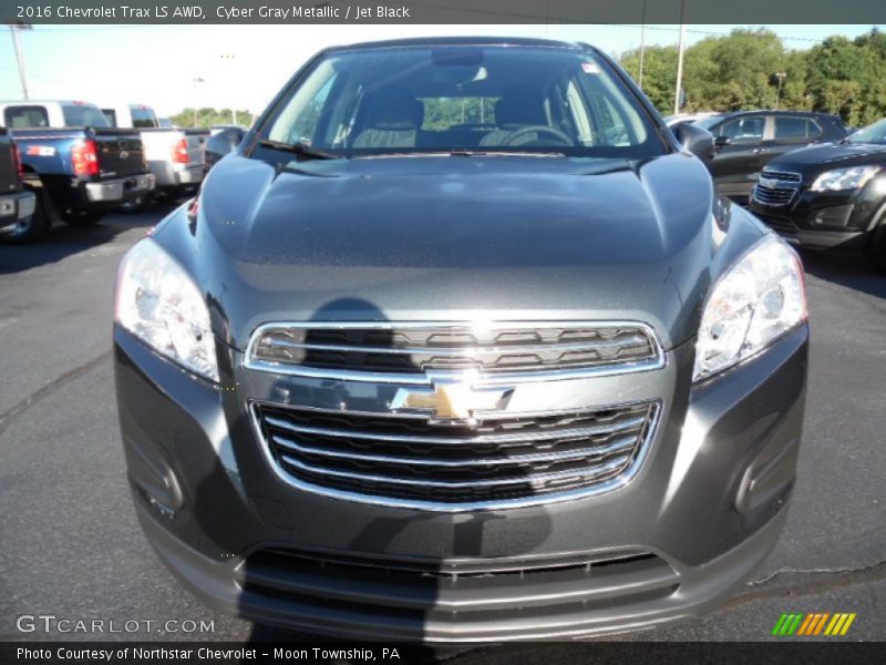 Cyber Gray Metallic / Jet Black 2016 Chevrolet Trax LS AWD