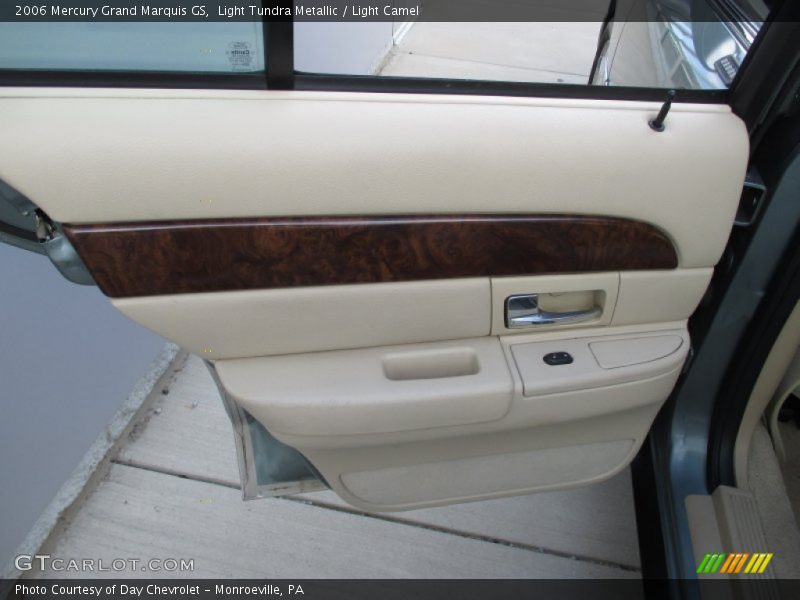 Light Tundra Metallic / Light Camel 2006 Mercury Grand Marquis GS