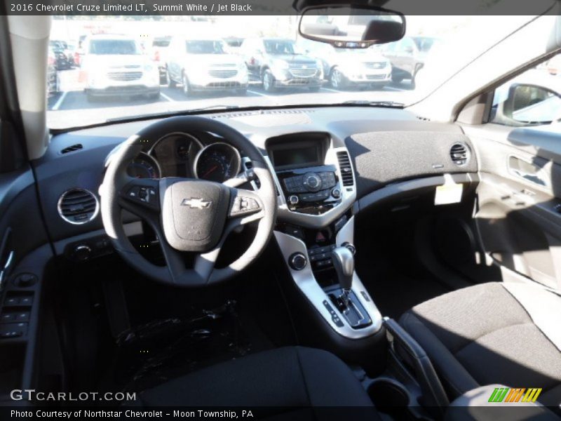 Summit White / Jet Black 2016 Chevrolet Cruze Limited LT