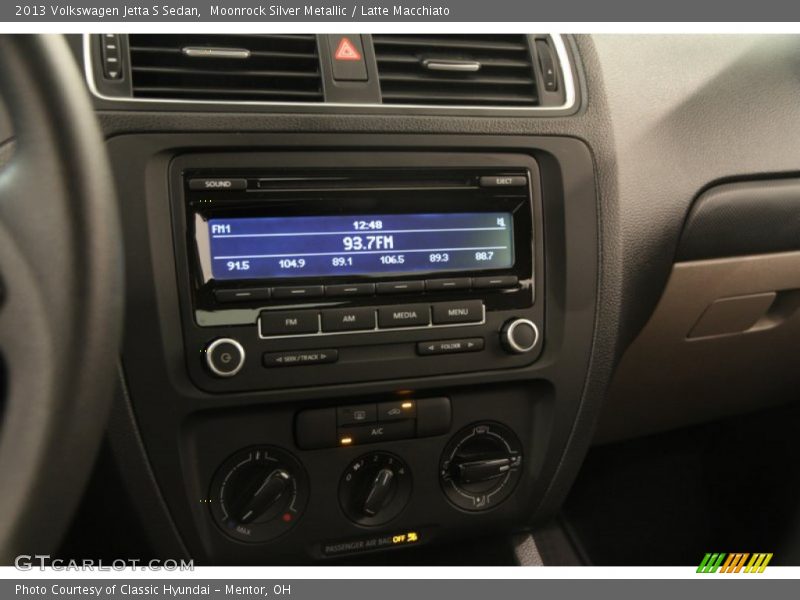Moonrock Silver Metallic / Latte Macchiato 2013 Volkswagen Jetta S Sedan