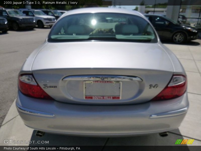 Platinum Metallic / Ivory 2000 Jaguar S-Type 3.0