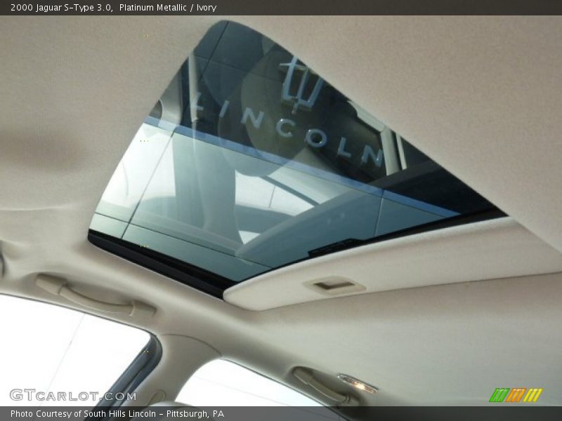 Platinum Metallic / Ivory 2000 Jaguar S-Type 3.0