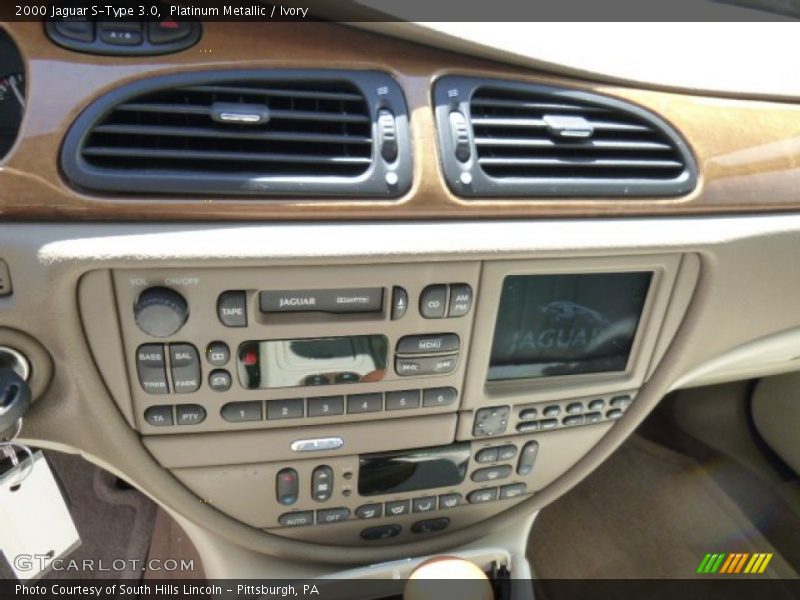 Platinum Metallic / Ivory 2000 Jaguar S-Type 3.0