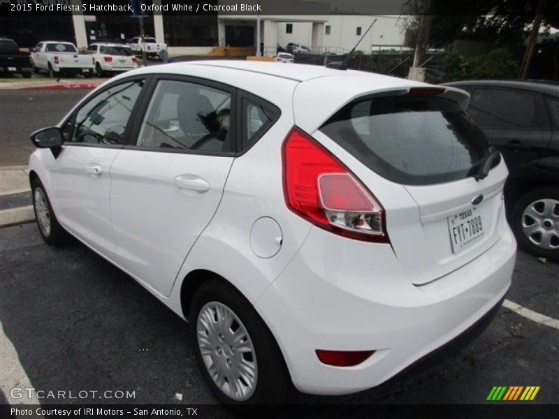 Oxford White / Charcoal Black 2015 Ford Fiesta S Hatchback