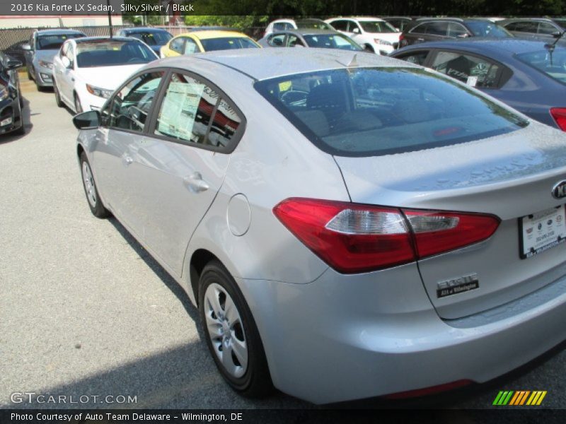 Silky Silver / Black 2016 Kia Forte LX Sedan