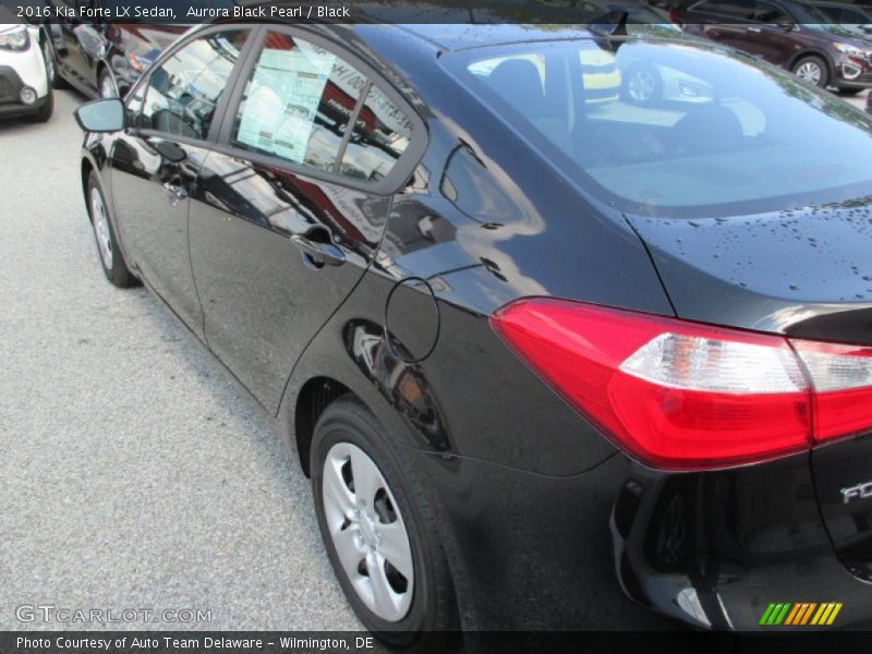 Aurora Black Pearl / Black 2016 Kia Forte LX Sedan