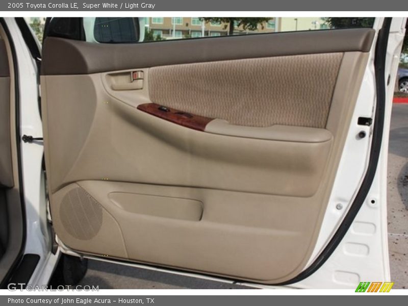 Super White / Light Gray 2005 Toyota Corolla LE