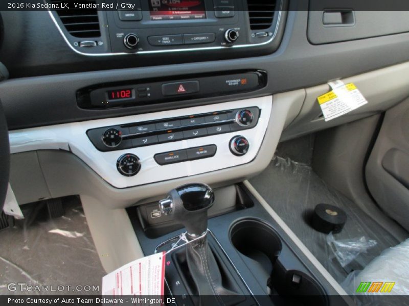 Controls of 2016 Sedona LX