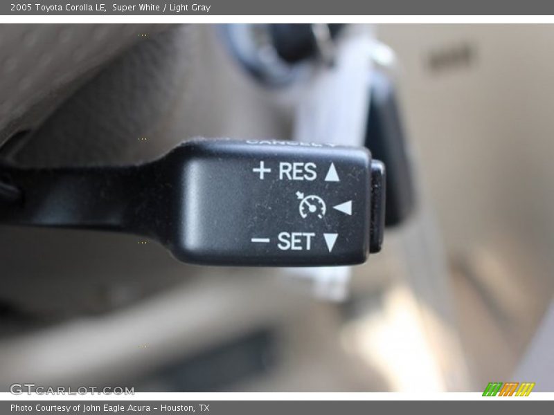 Super White / Light Gray 2005 Toyota Corolla LE