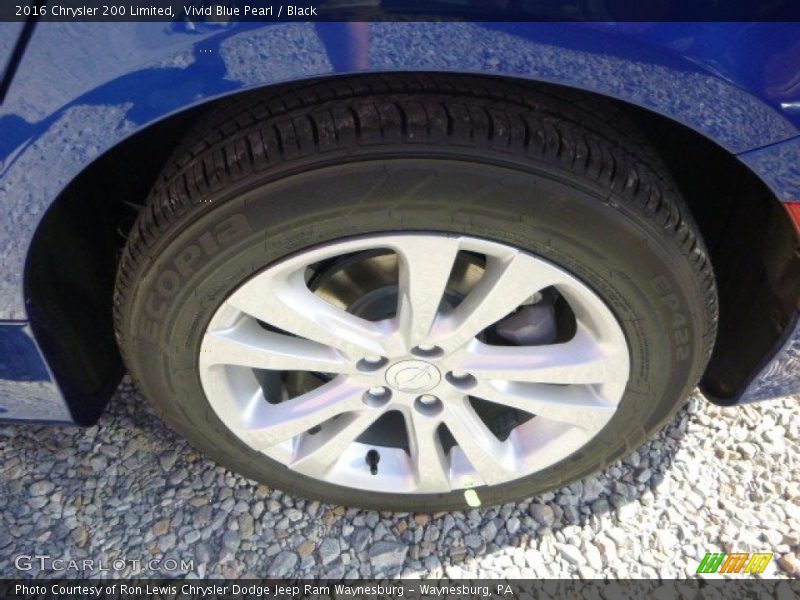 Vivid Blue Pearl / Black 2016 Chrysler 200 Limited