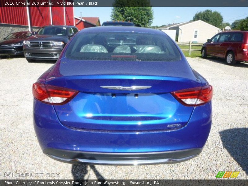 Vivid Blue Pearl / Black 2016 Chrysler 200 Limited