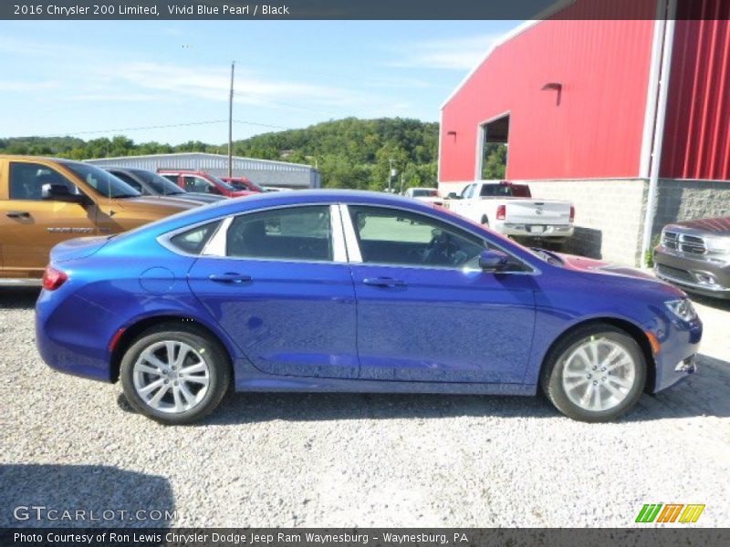 Vivid Blue Pearl / Black 2016 Chrysler 200 Limited