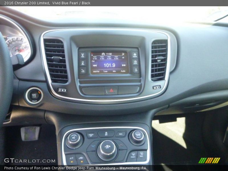 Vivid Blue Pearl / Black 2016 Chrysler 200 Limited