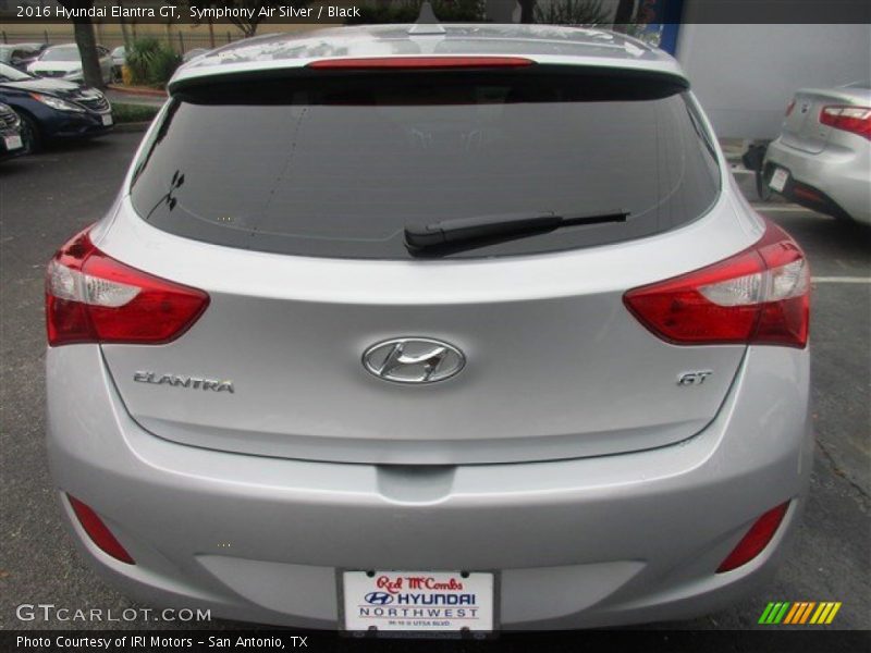 Symphony Air Silver / Black 2016 Hyundai Elantra GT