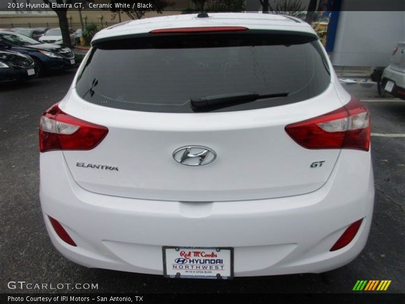 Ceramic White / Black 2016 Hyundai Elantra GT