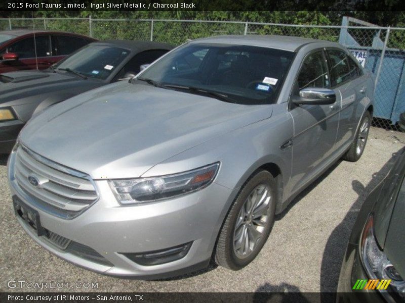Ingot Silver Metallic / Charcoal Black 2015 Ford Taurus Limited