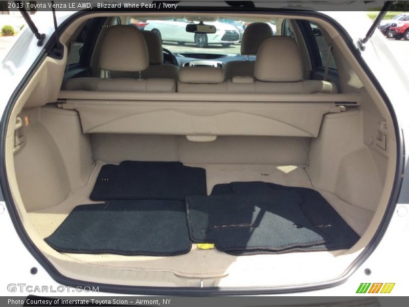 Blizzard White Pearl / Ivory 2013 Toyota Venza LE AWD