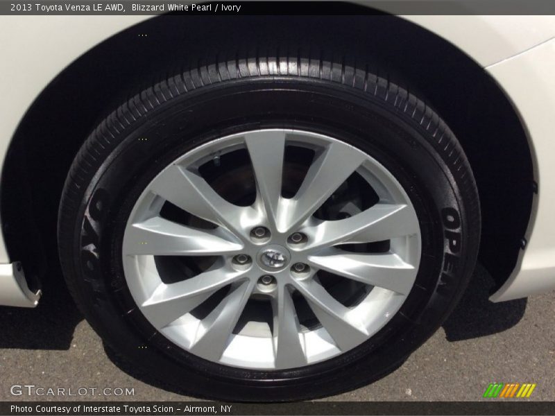 Blizzard White Pearl / Ivory 2013 Toyota Venza LE AWD