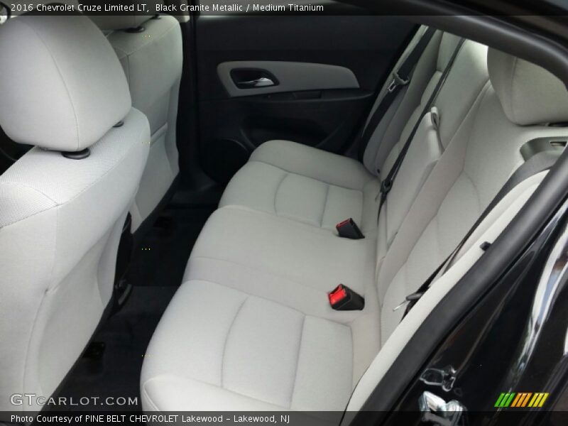 Black Granite Metallic / Medium Titanium 2016 Chevrolet Cruze Limited LT